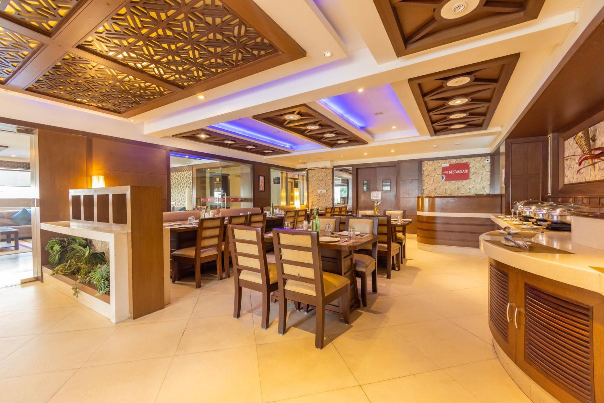 Готель Crestmont Ashapurna Jaipur, Banipark Екстер'єр фото